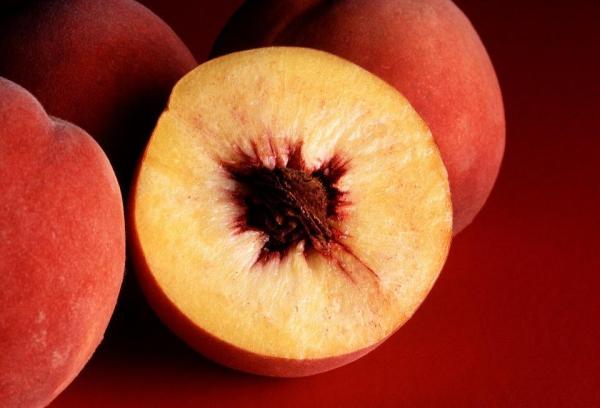 10 coisas que podem matar o seu cachorro - 9. Sementes de fruta